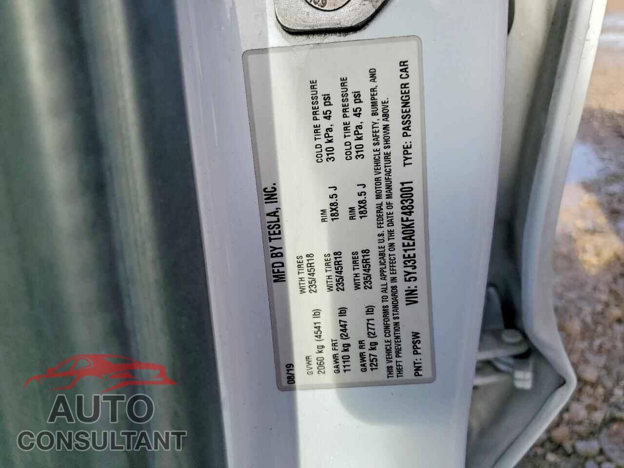 TESLA MODEL 3 2019 - 5YJ3E1EA0KF483001