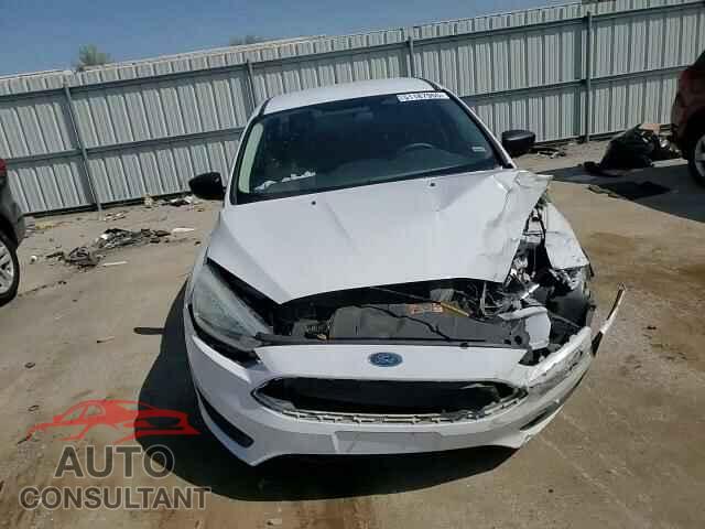 FORD FOCUS 2016 - 1FADP3E28GL257477