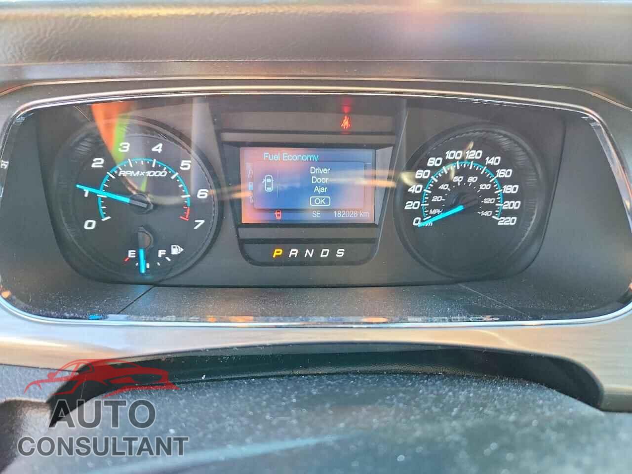 FORD TAURUS 2015 - 1FAHP2E80FG144646