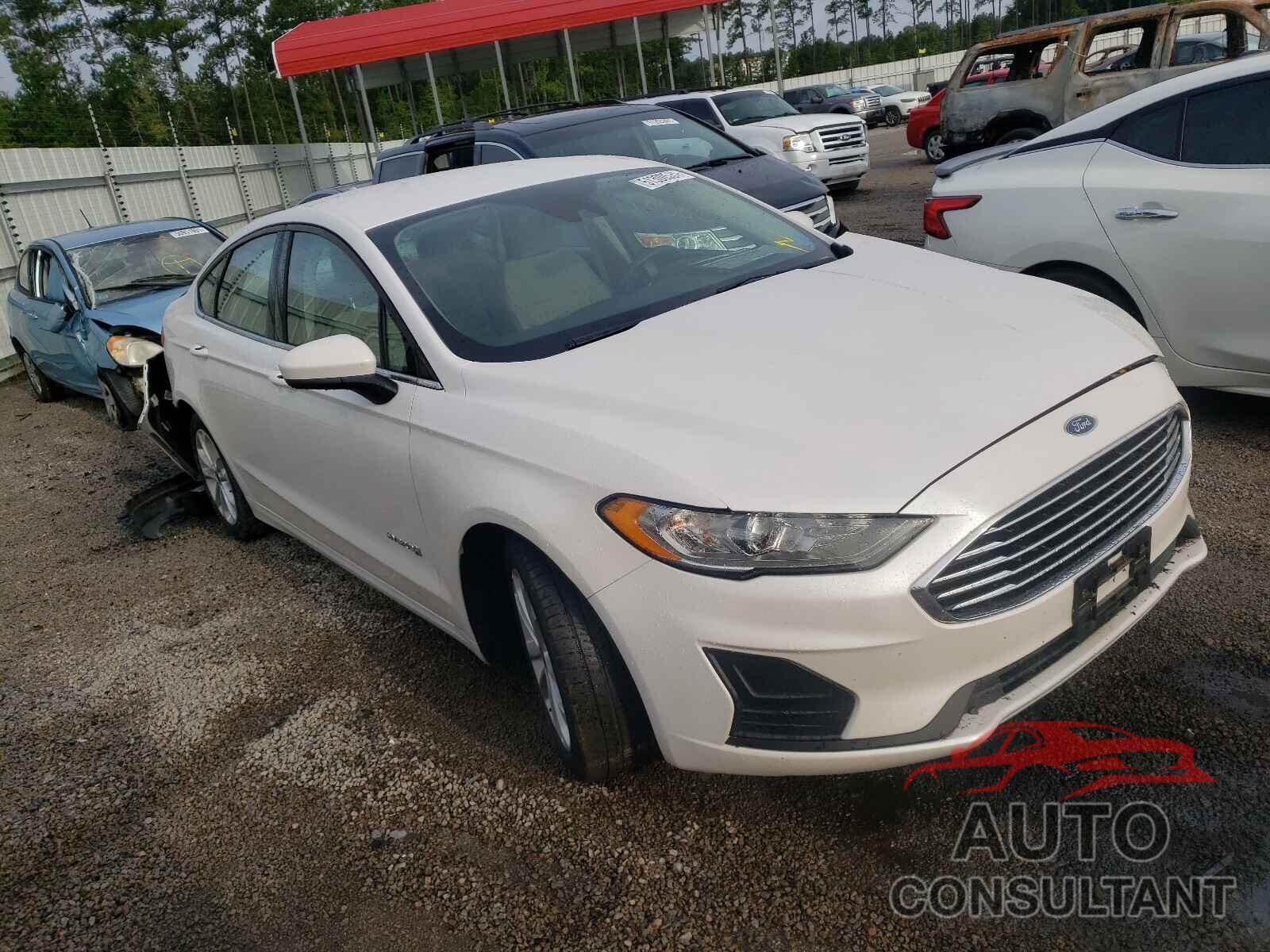 FORD FUSION 2019 - 3FA6P0LUXKR220842