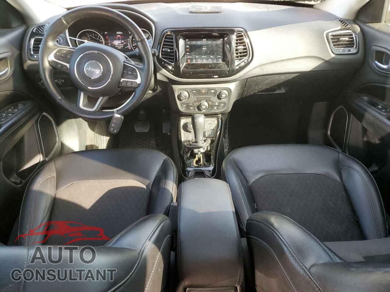 JEEP COMPASS 2018 - 3C4NJDBB7JT325368