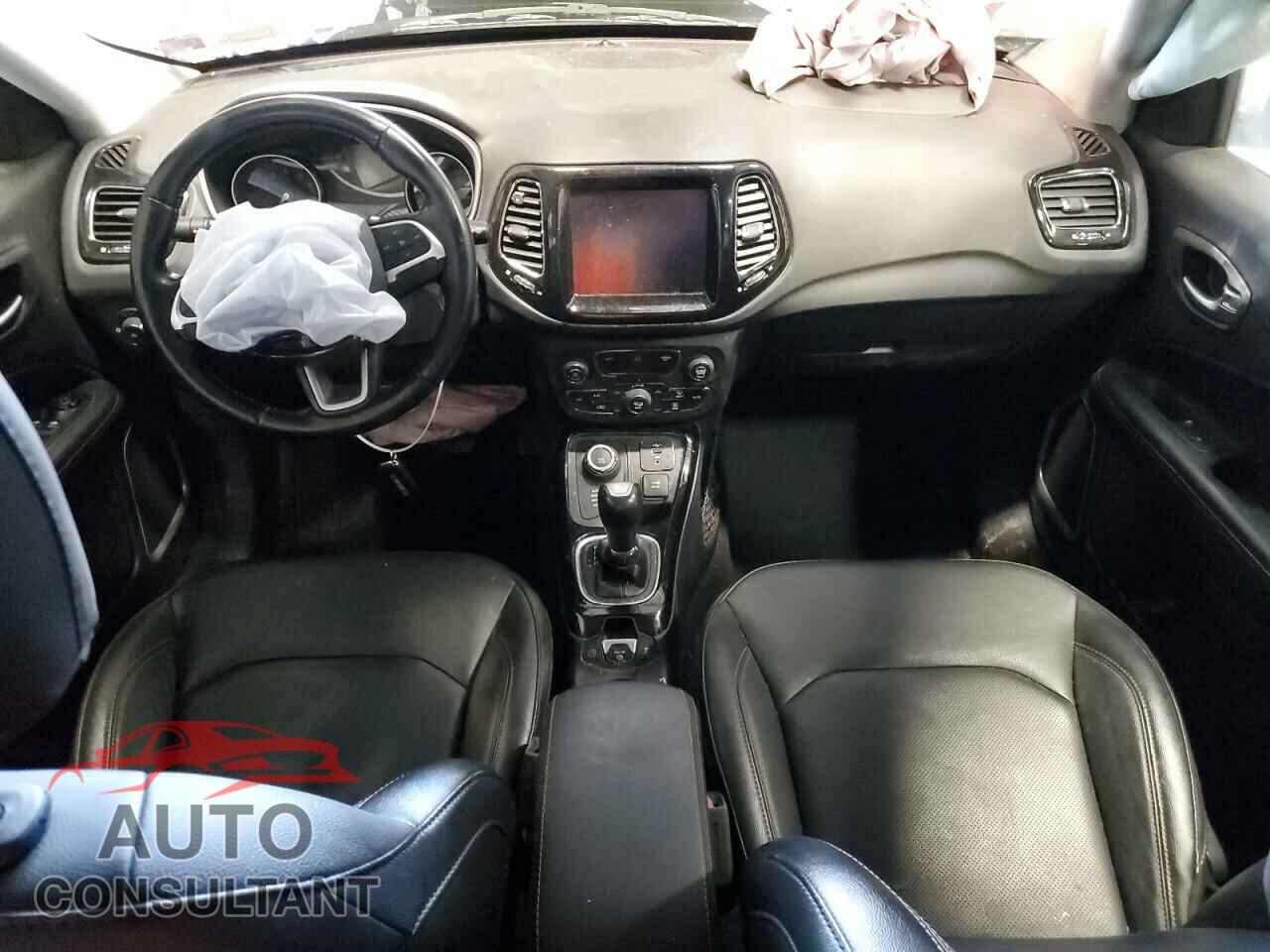 JEEP COMPASS 2020 - 3C4NJDCB5LT160969