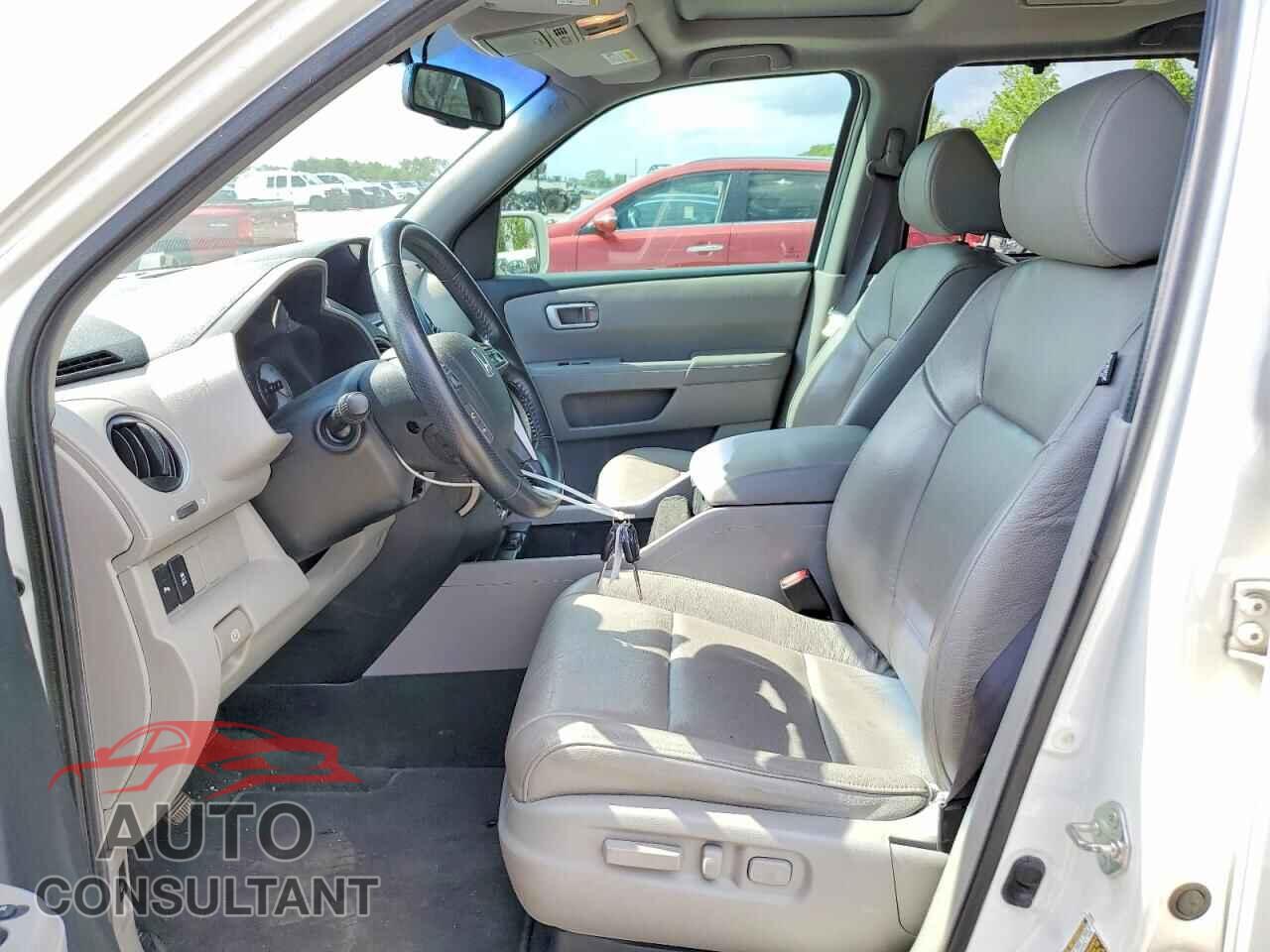 HONDA PILOT 2014 - 5FNYF4H95EB024489