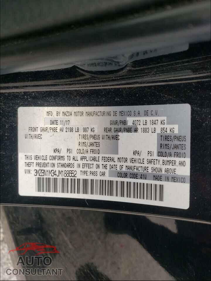 MAZDA 3 2018 - 3MZBN1M34JM188652