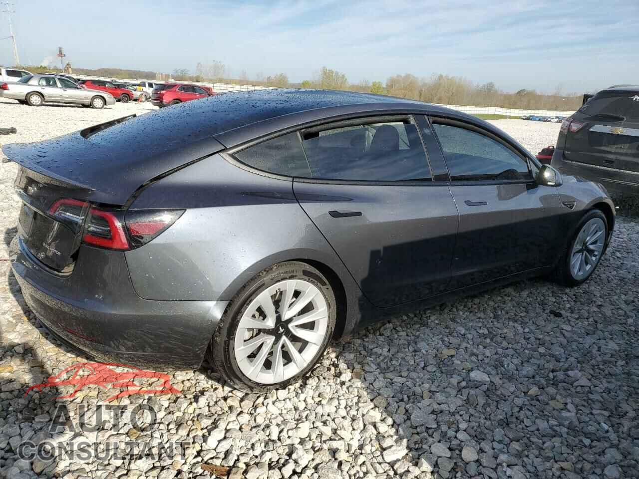 TESLA MODEL 3 2021 - 5YJ3E1EB6MF990013