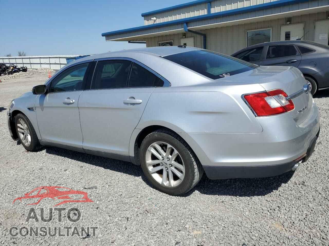 FORD TAURUS 2011 - 1FAHP2FW5BG165225