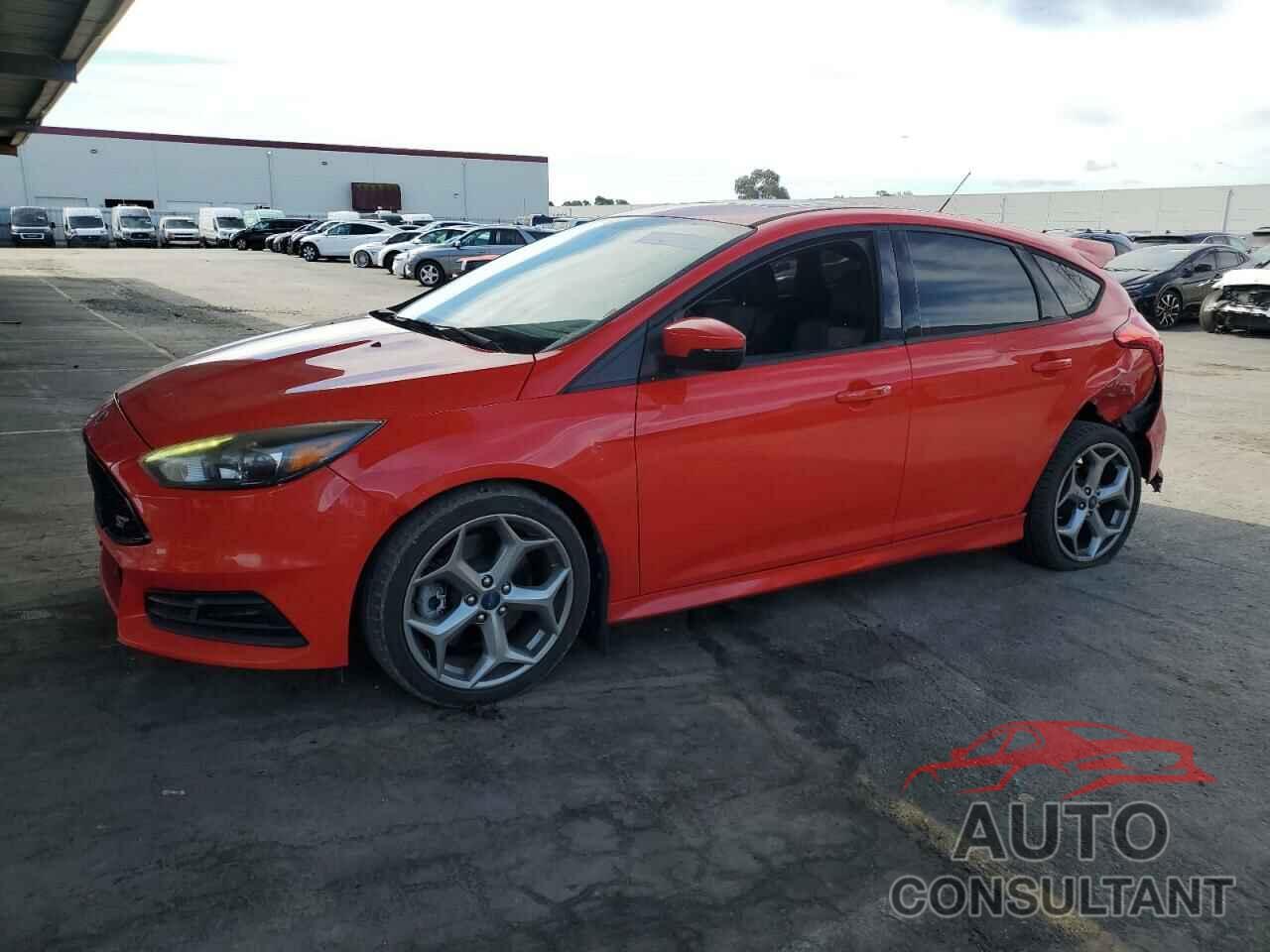 FORD FOCUS 2017 - 1FADP3L93HL308577