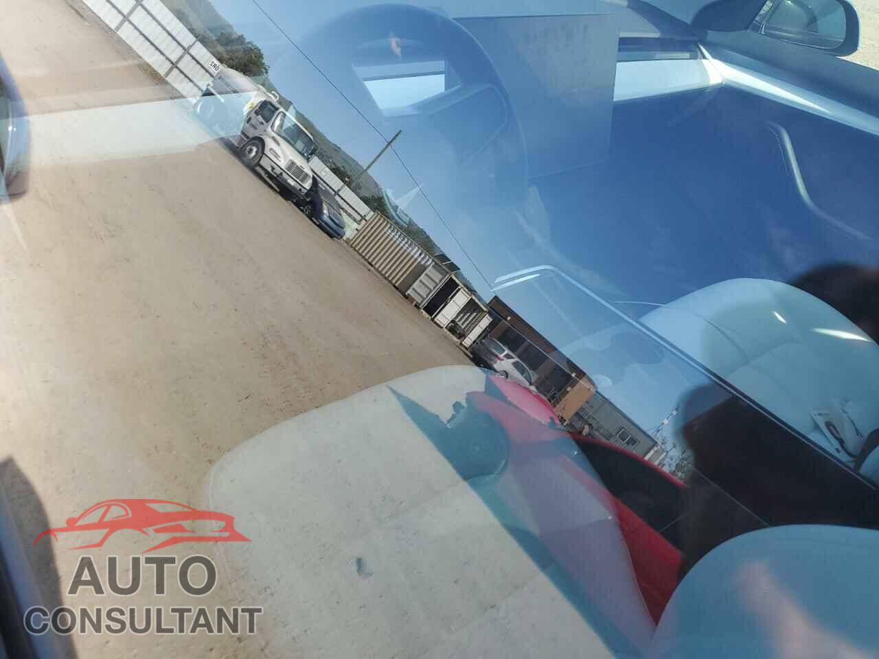 TESLA MODEL 3 2022 - 5YJ3E1EA4NF244376
