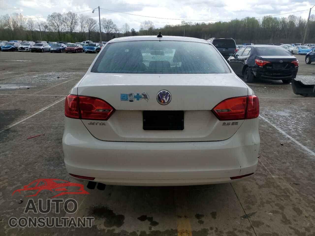 VOLKSWAGEN JETTA 2012 - 3VWDX7AJ9CM347239