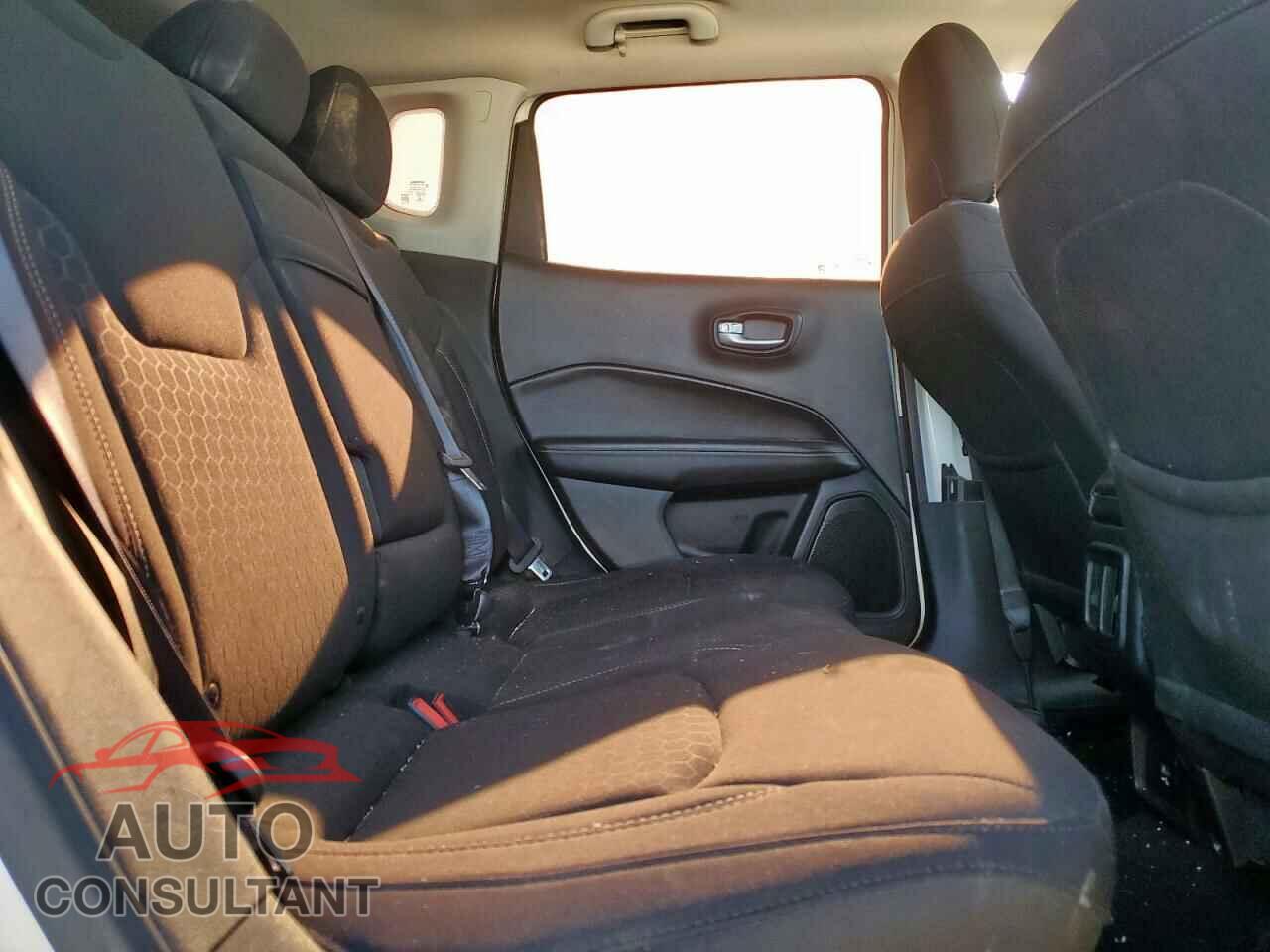 JEEP COMPASS 2017 - 3C4NJCAB0HT661093