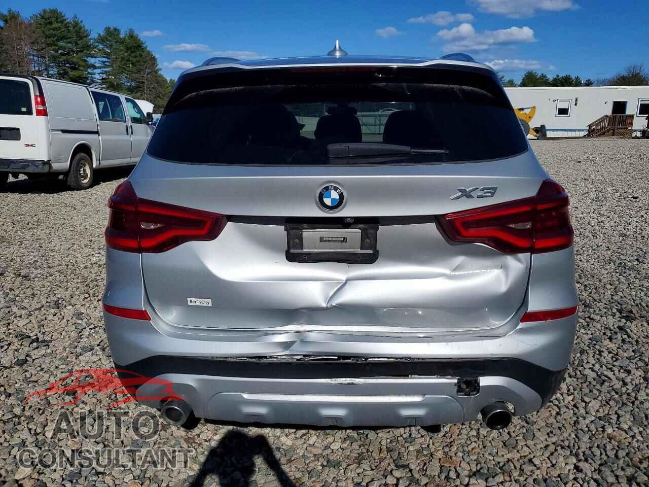 BMW X3 2018 - 5UXTR9C52JLC73067