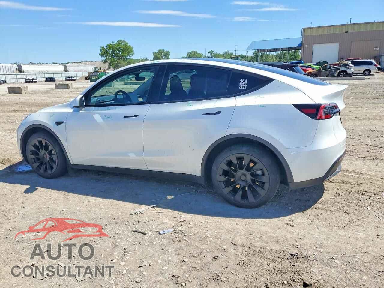 TESLA MODEL Y 2022 - 7SAYGDEE6NA016593