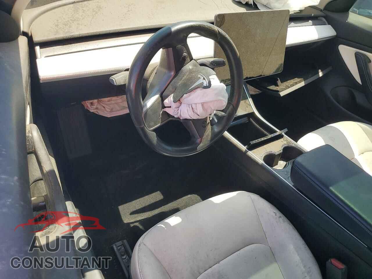 TESLA MODEL 3 2019 - 5YJ3E1EA5KF302183