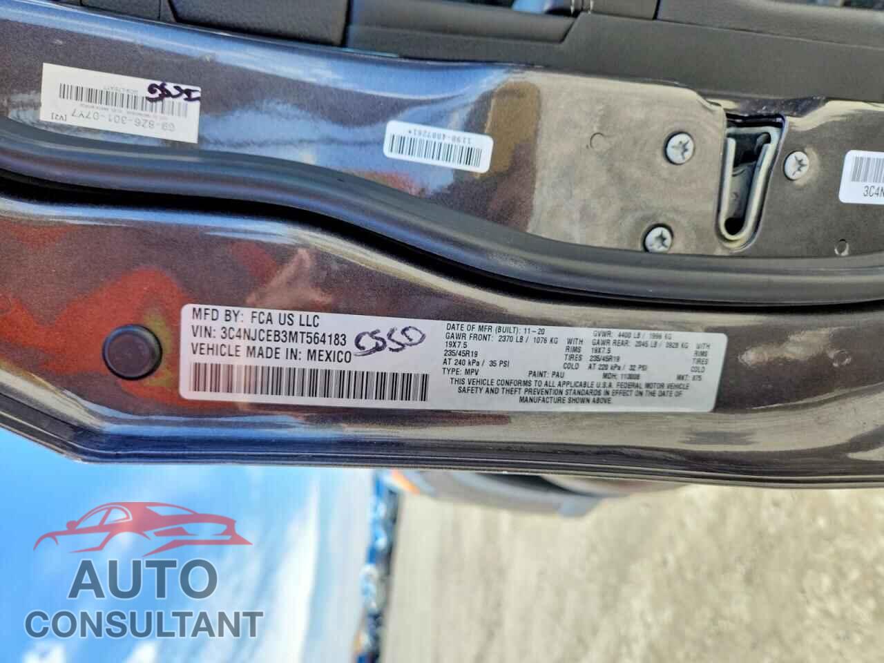 JEEP COMPASS 2021 - 3C4NJCEB3MT564183