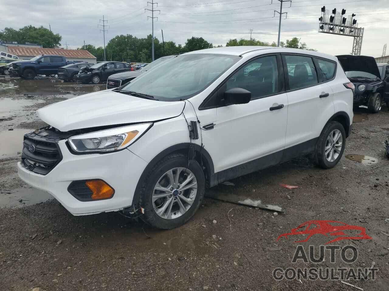 FORD ESCAPE 2017 - 1FMCU0F73HUC46837