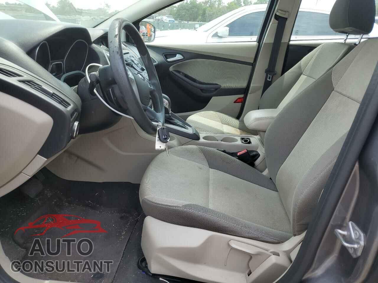 FORD FOCUS 2014 - 1FADP3F2XEL321594