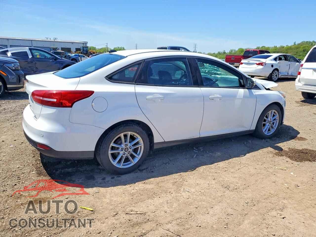 FORD FOCUS 2015 - 1FADP3F28FL342820