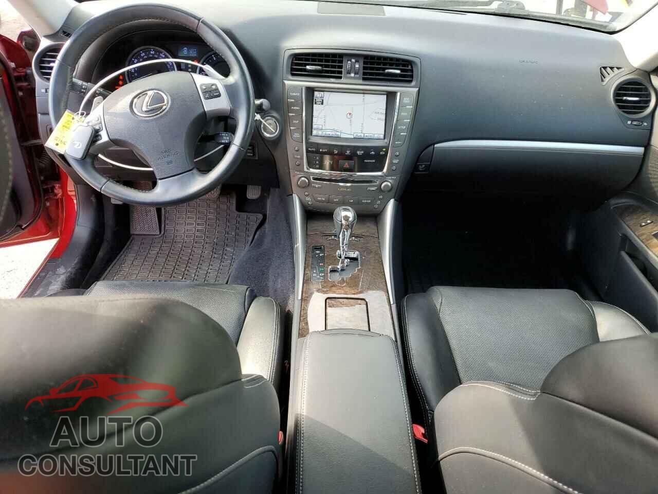 LEXUS IS 2011 - JTHCF5C25B5051696