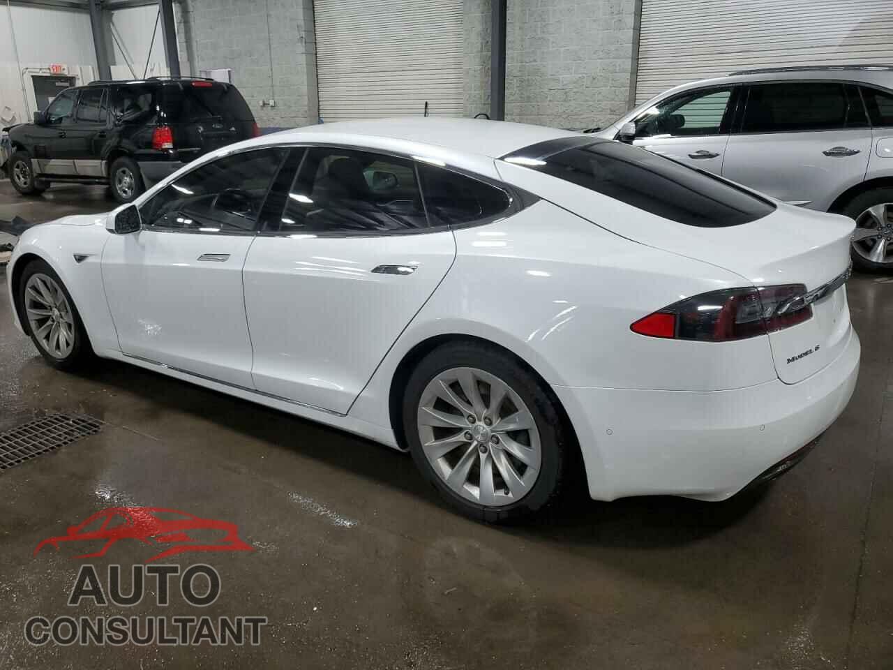 TESLA MODEL S 2016 - 5YJSA1E25GF147352