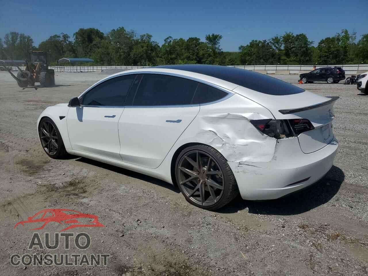 TESLA MODEL 3 2018 - 5YJ3E1EA1JF108233