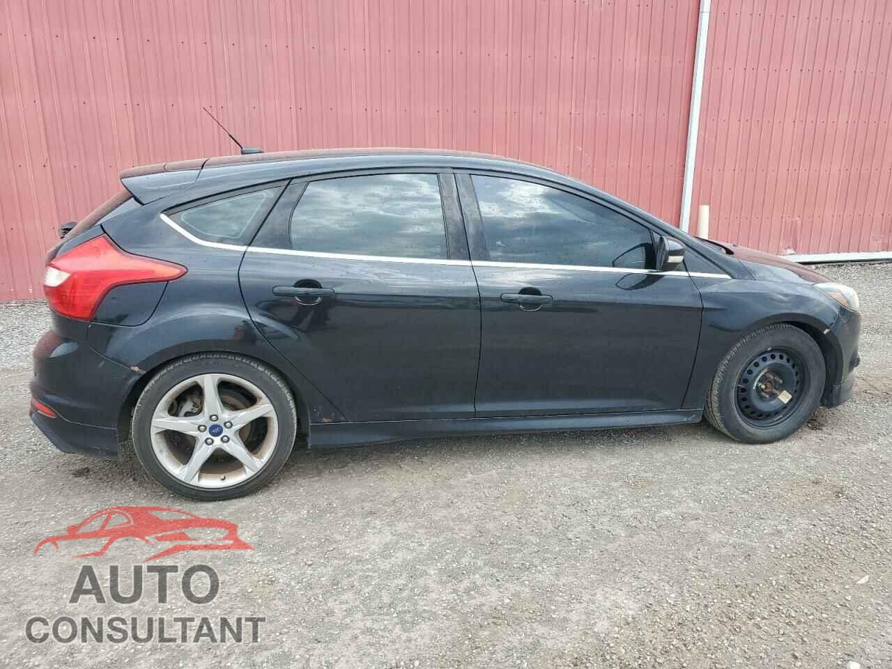 FORD FOCUS 2014 - 1FADP3N22EL256371