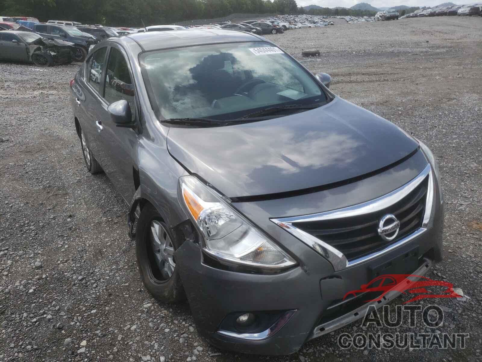 NISSAN VERSA 2017 - 3N1CN7AP3HL858437