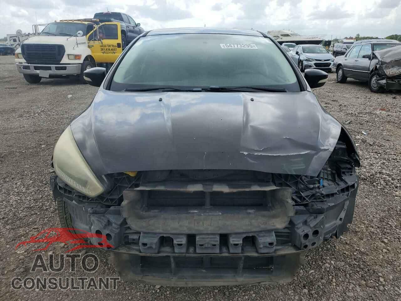 FORD FOCUS 2017 - 1FADP3F28HL337619