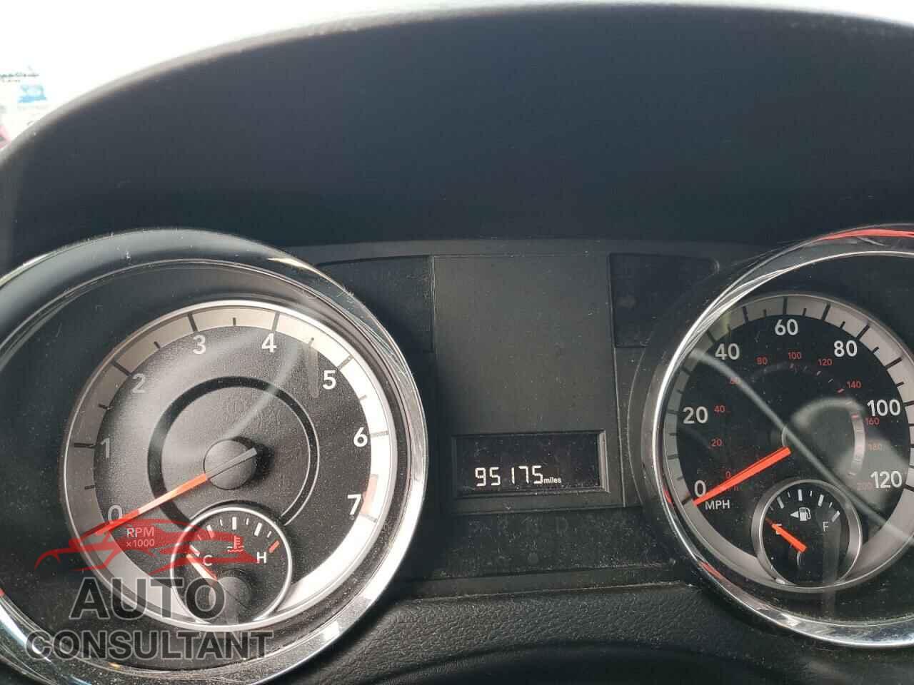 DODGE CARAVAN 2015 - 2C4RDGBG0FR636219