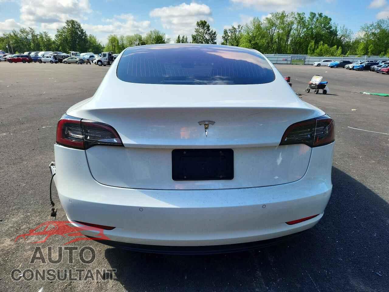 TESLA MODEL 3 2018 - 5YJ3E1EA3JF035821