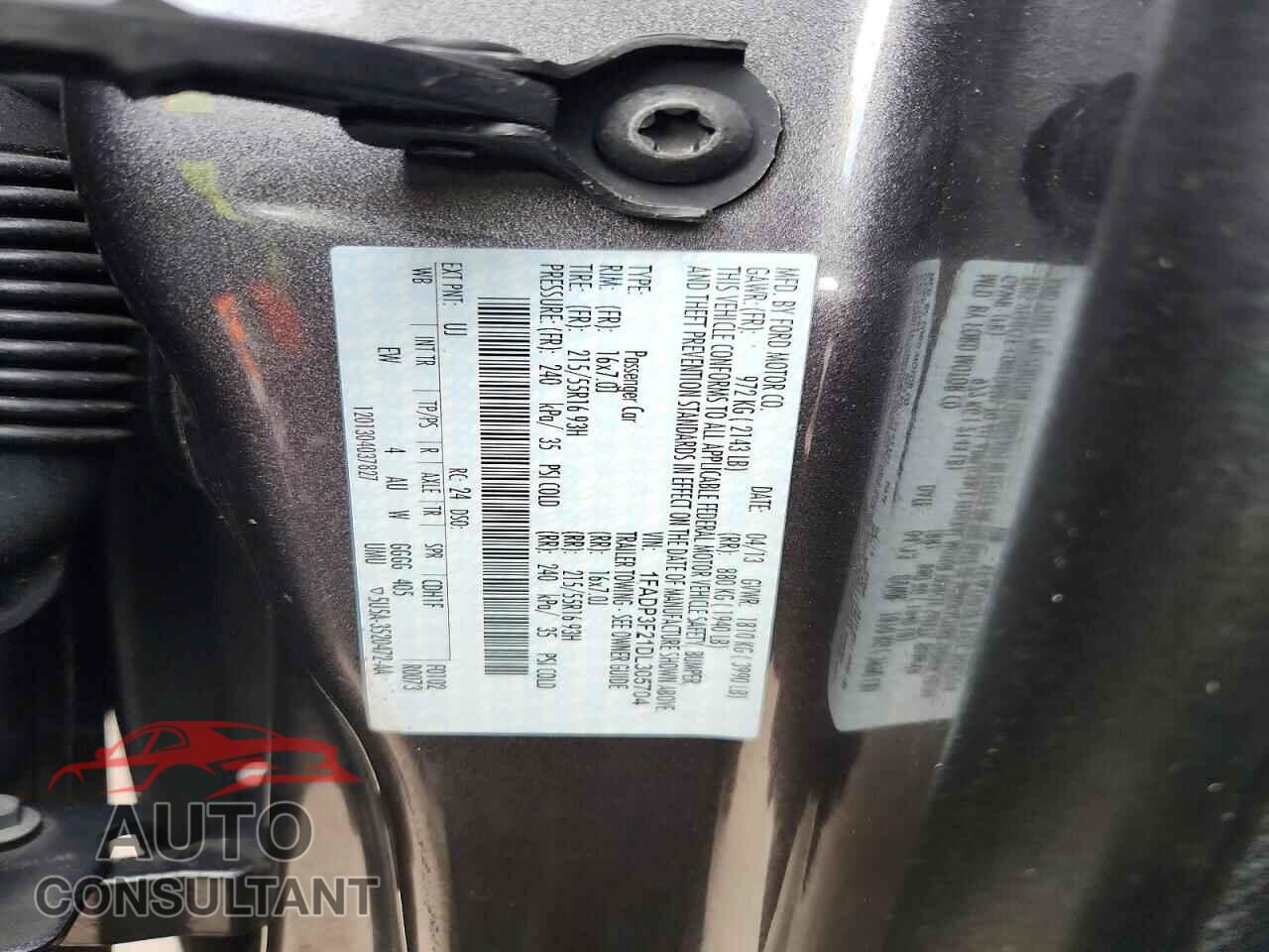 FORD FOCUS 2013 - 1FADP3F21DL305704