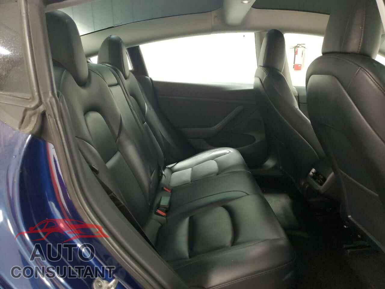 TESLA MODEL 3 2022 - 5YJ3E1EA5NF368902