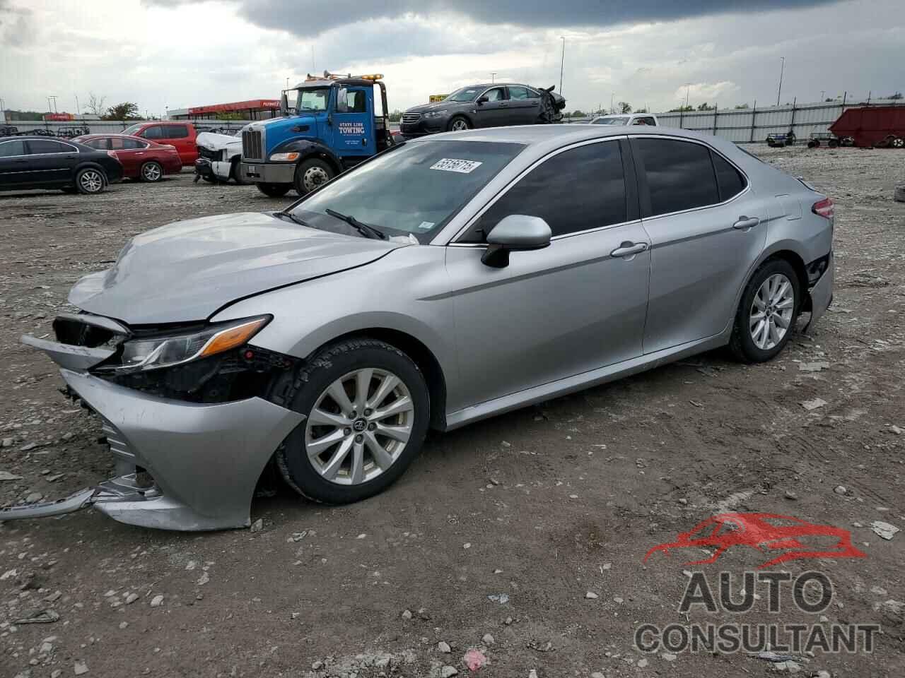 TOYOTA CAMRY 2018 - 4T1B11HK7JU074300