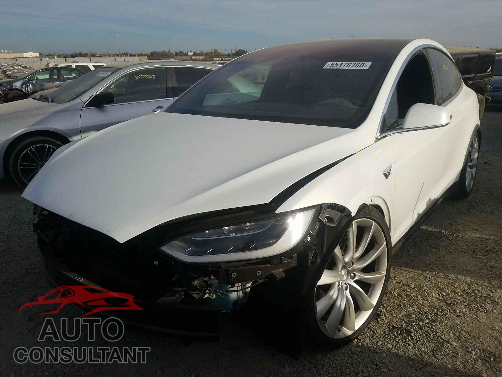TESLA MODEL X 2017 - 5YJXCAE21HF044172
