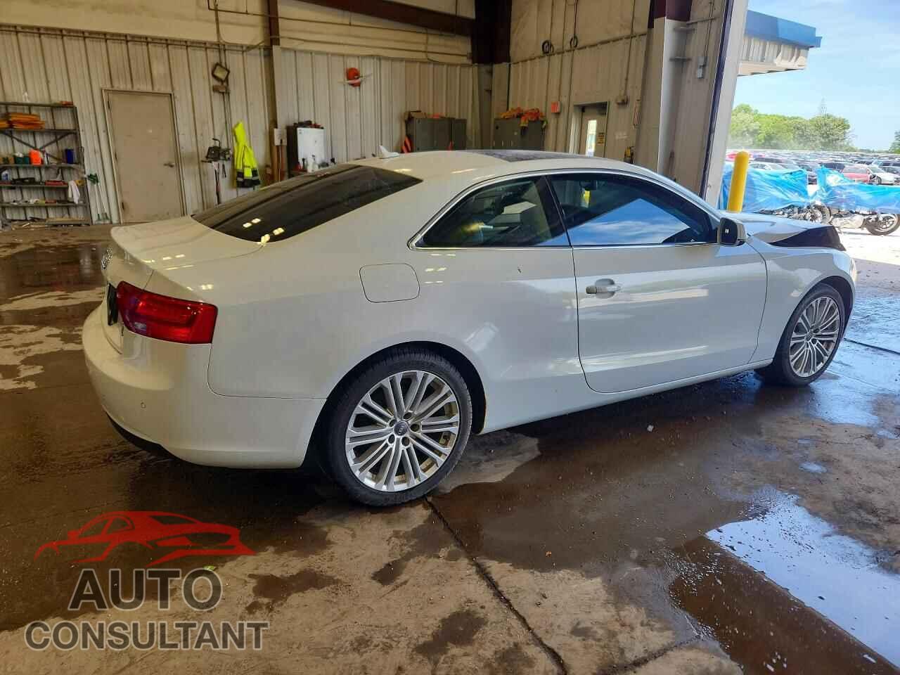 AUDI A5 2013 - WAULFAFR3DA054042
