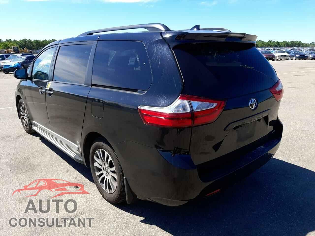 TOYOTA SIENNA 2018 - 5TDYZ3DC1JS923911