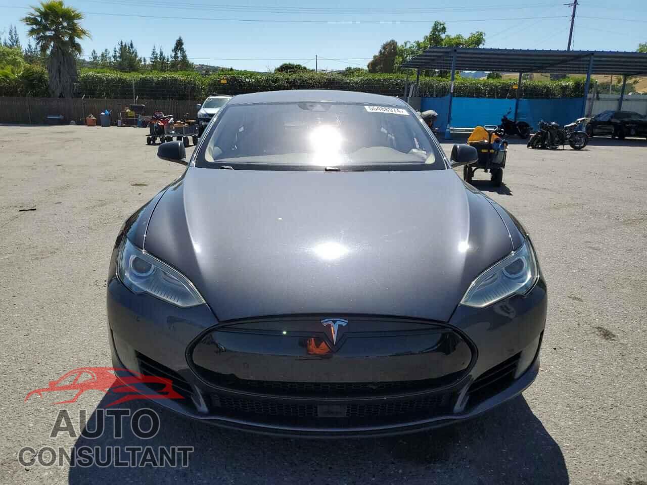 TESLA MODEL S 2016 - 5YJSA1E13GF128323