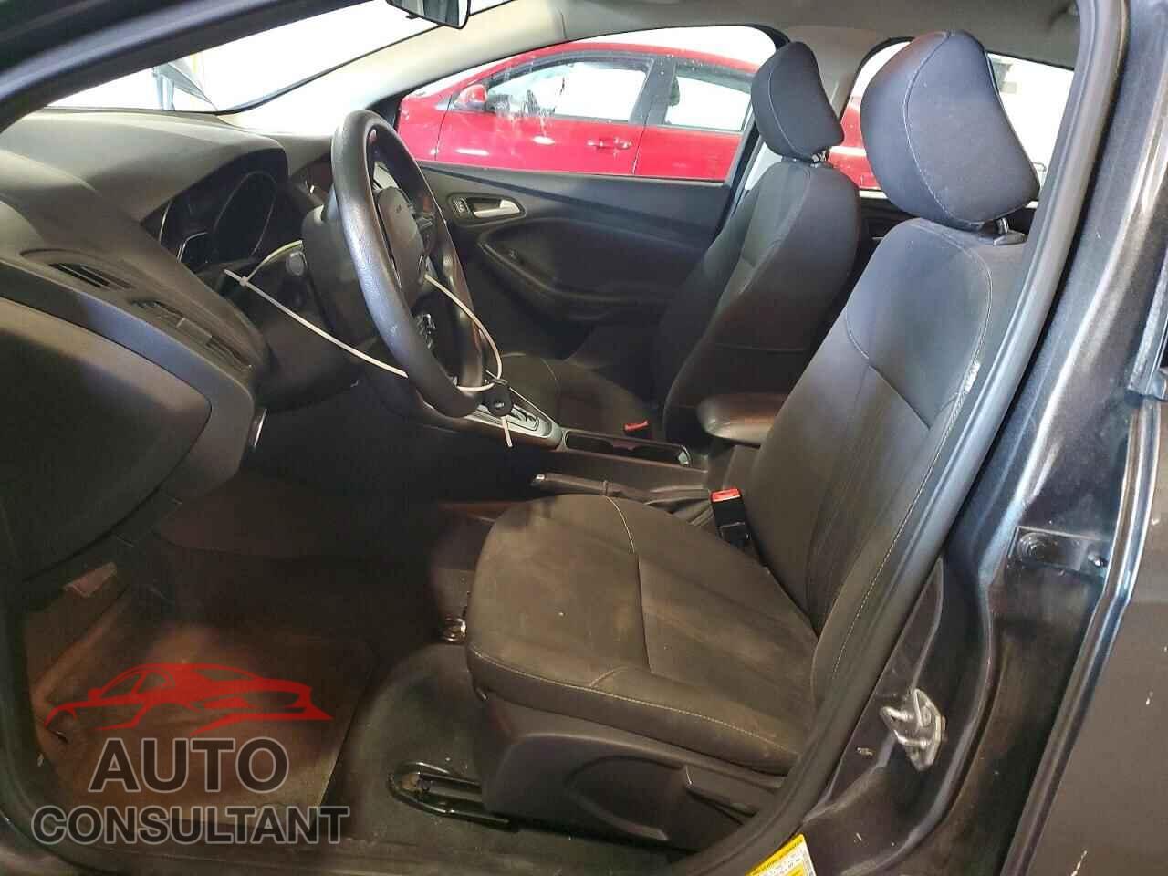 FORD FOCUS 2017 - 1FADP3K26HL213242