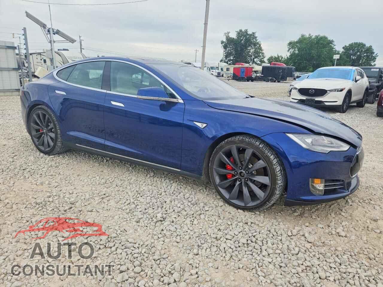TESLA MODEL S 2016 - 5YJSA1E40GF125499