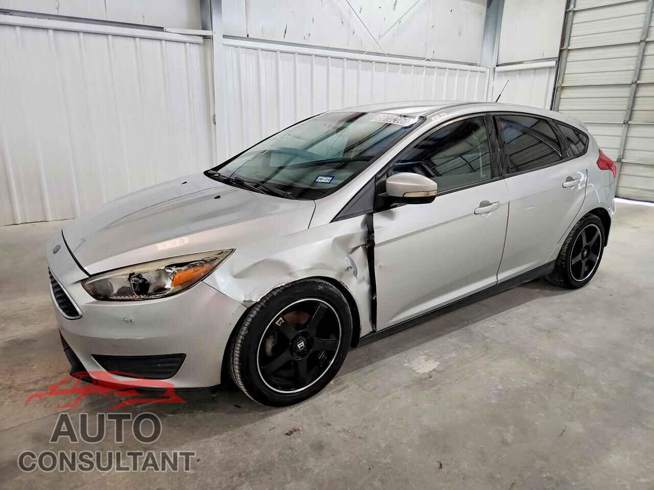 FORD FOCUS 2017 - 1FADP3K29HL318941