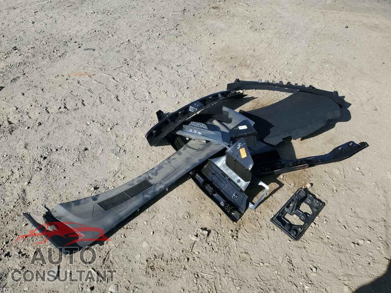 TESLA MODEL 3 2024 - 5YJ3E1EA8RF824803