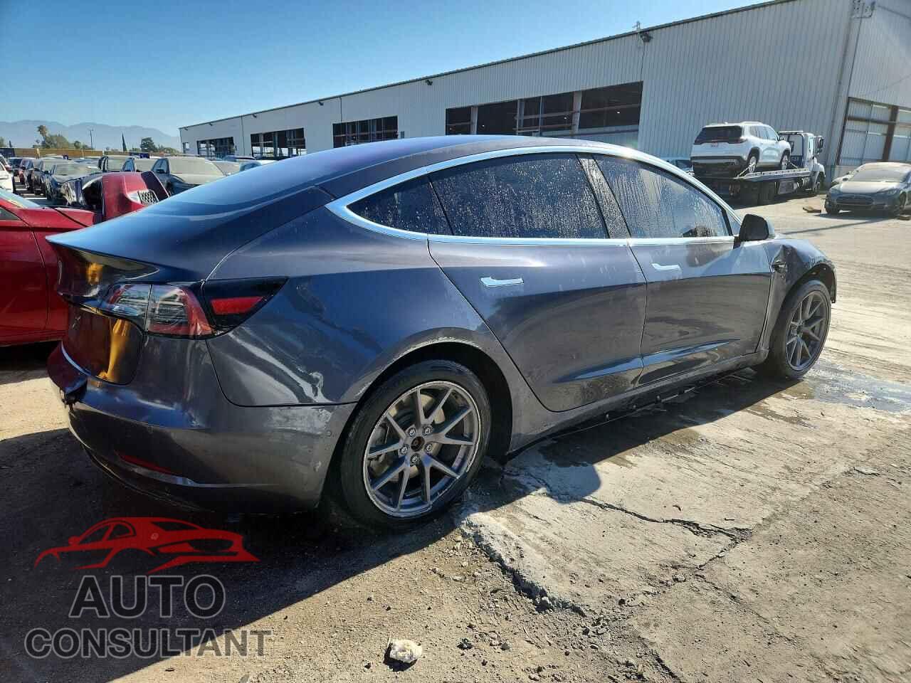 TESLA MODEL 3 2018 - 5YJ3E1EA5JF006840