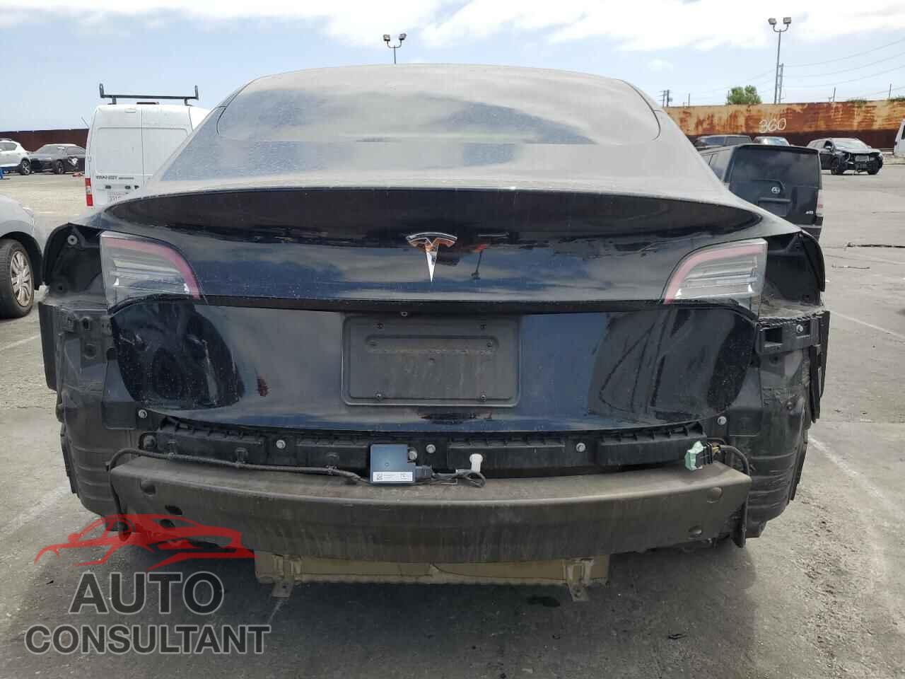 TESLA MODEL 3 2018 - 5YJ3E1EA7JF172115