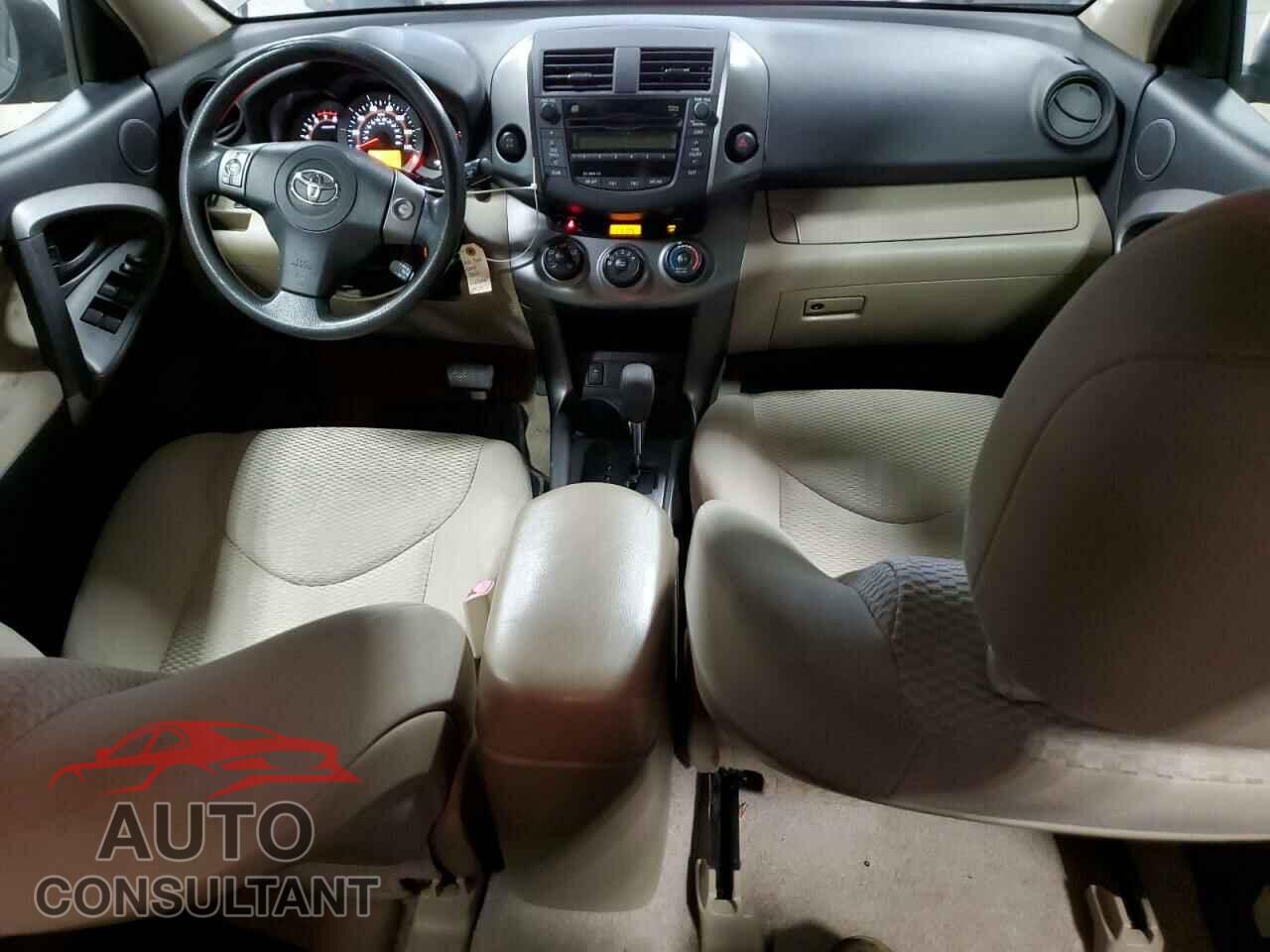TOYOTA RAV4 2011 - JTMBF4DVXBD043079