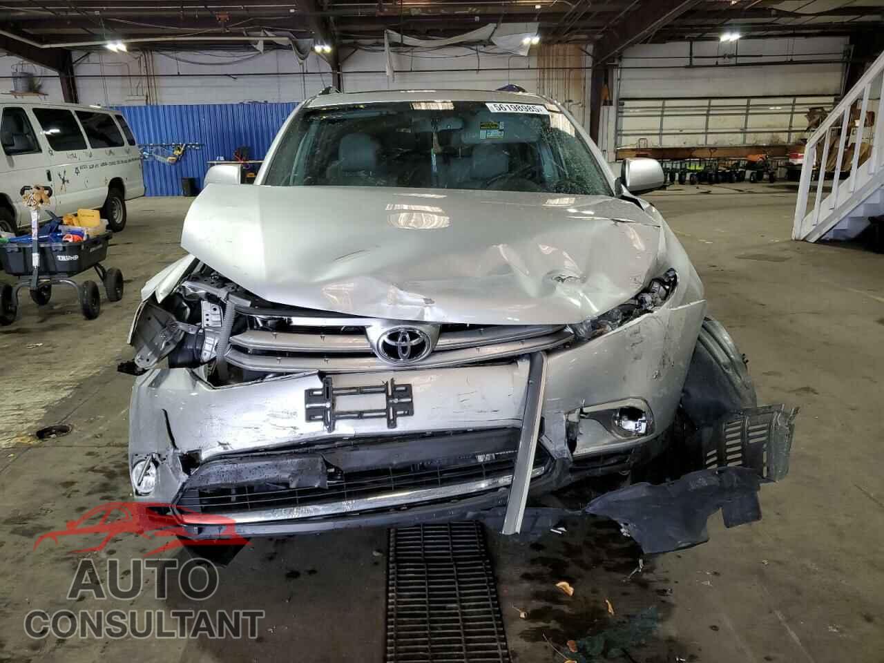 TOYOTA HIGHLANDER 2013 - 5TDBK3EH8DS191236