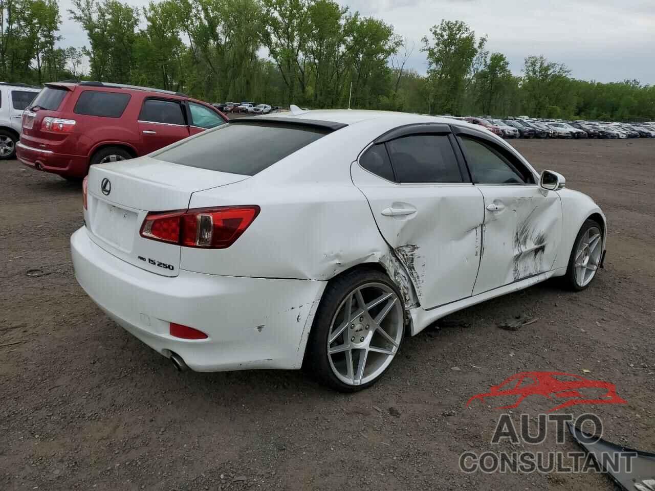 LEXUS IS 2012 - JTHCF5C25C5055684