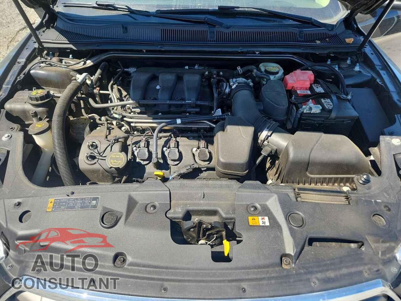 FORD TAURUS 2014 - 1FAHP2E84EG136161