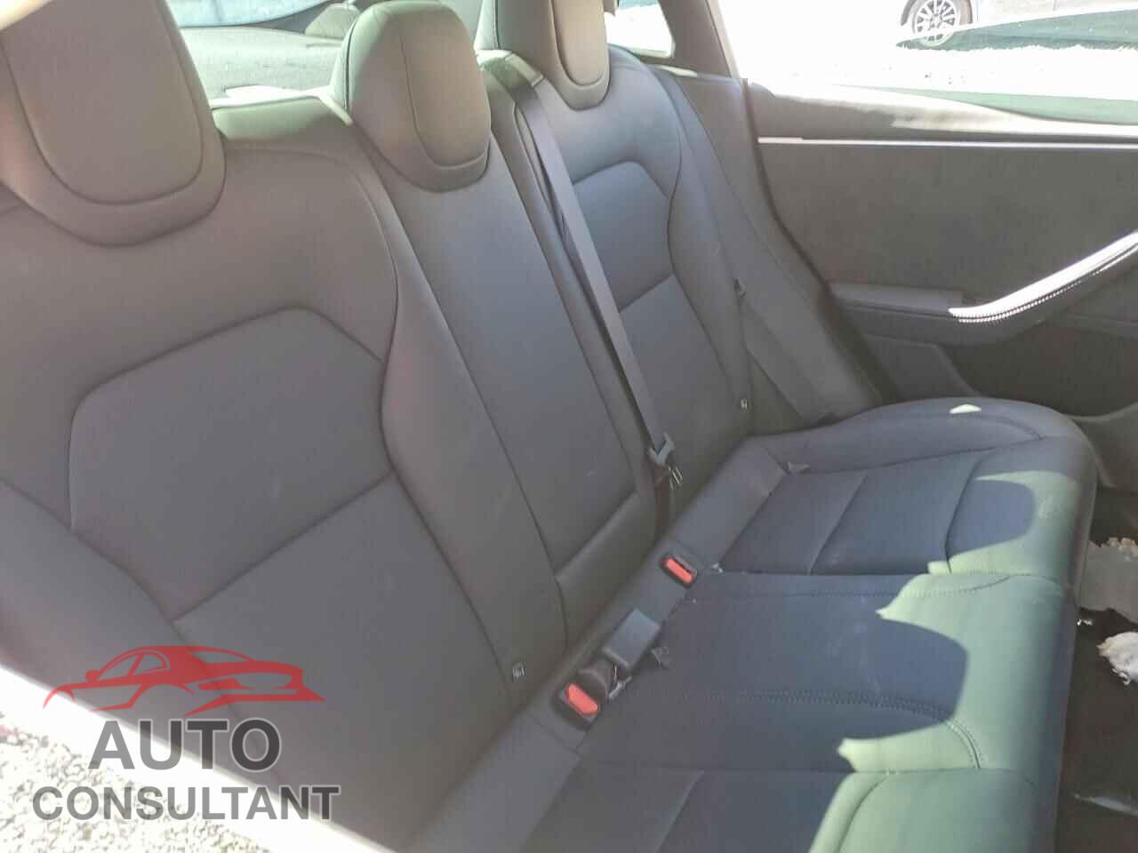 TESLA MODEL 3 2024 - 5YJ3E1EB7RF821481