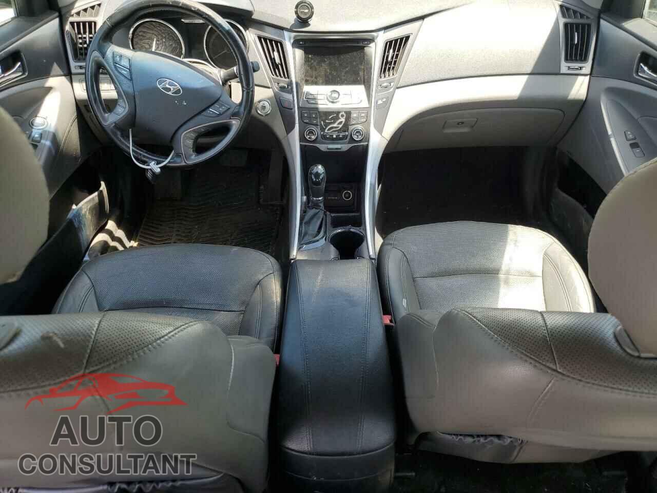 HYUNDAI SONATA 2015 - KMHEC4A46FA124729