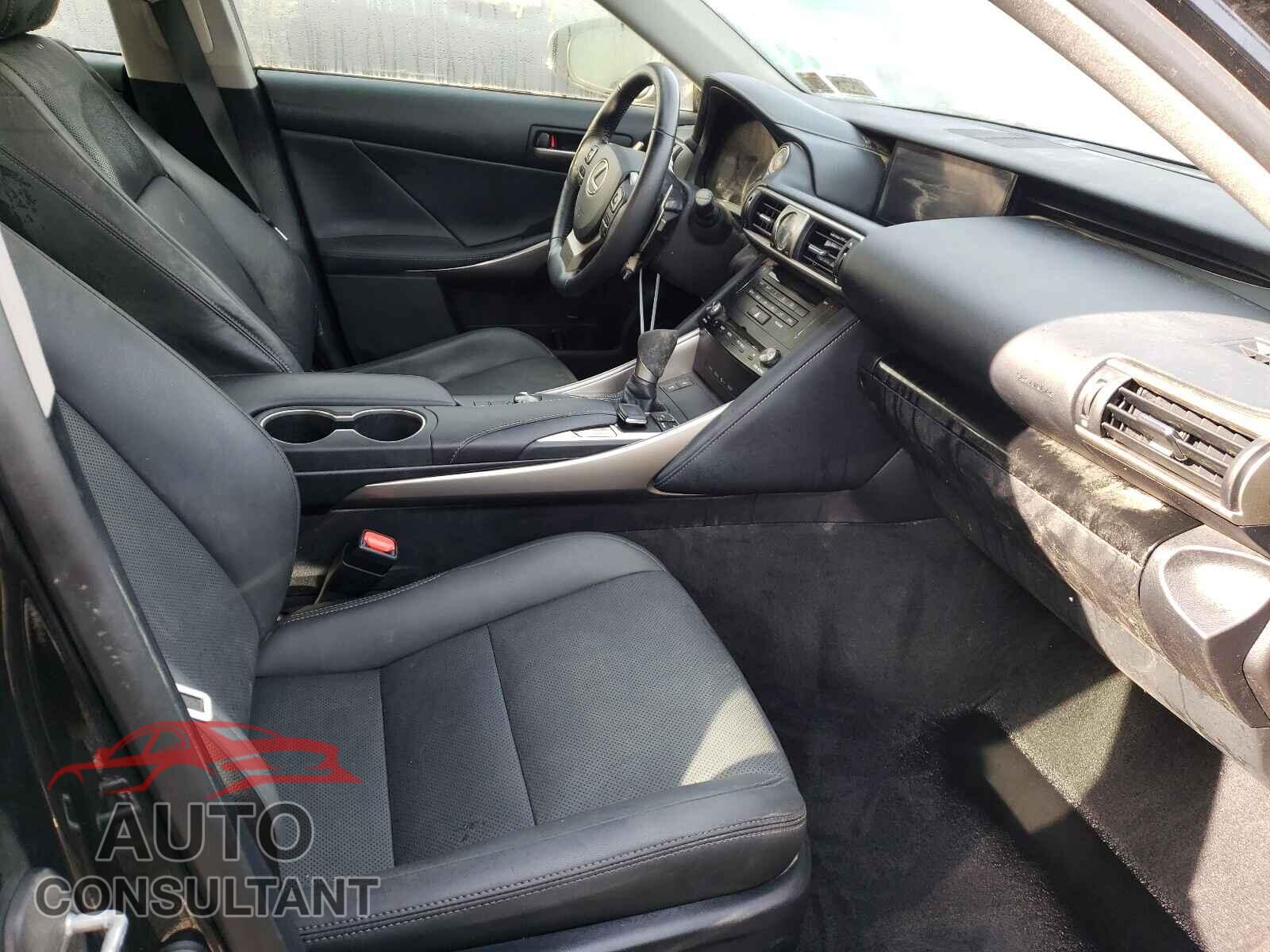 LEXUS IS 2017 - JTHCM1D26H5019376