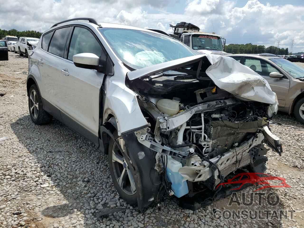 FORD ESCAPE 2017 - 1FMCU9G9XHUE71101